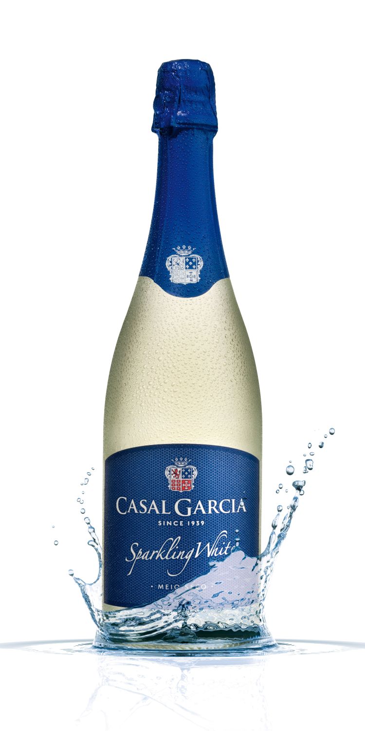 casalgarcia_sparkling.jpg