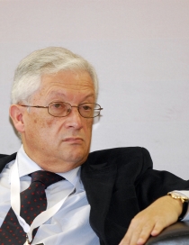 Augusto Mateus