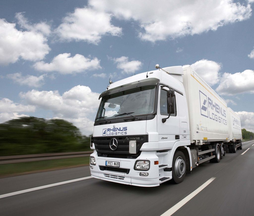 LKW auf Autobahn