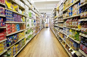 retalho Vendas das marcas dos fabricantes crescem ao mesmo ritmo das marcas brancas