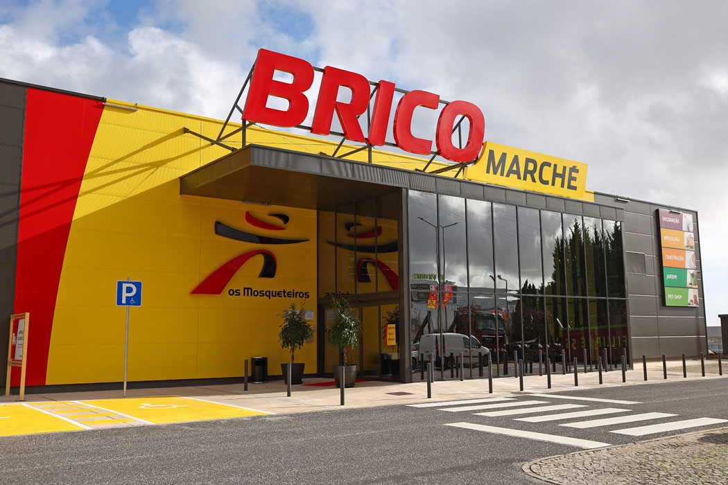 Bricomarché abre em Famões e atinge 50 pontos de venda em Portugal