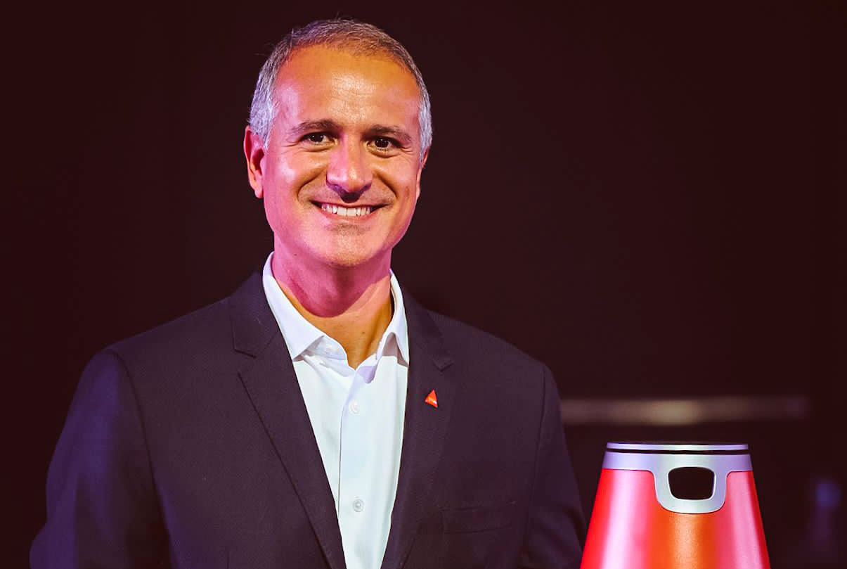 No ranking de Líderes, Rui Miguel Nabeiro (Grupo Nabeiro -Delta Cafés) ocupa novamente a 1ª posição, seguido de Cláudia Azevedo (Sonae) e de Pedro Soares dos Santos (Jerónimo Martins).